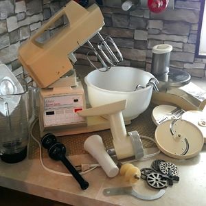 Vintage Oster Kitchen Center Bundle